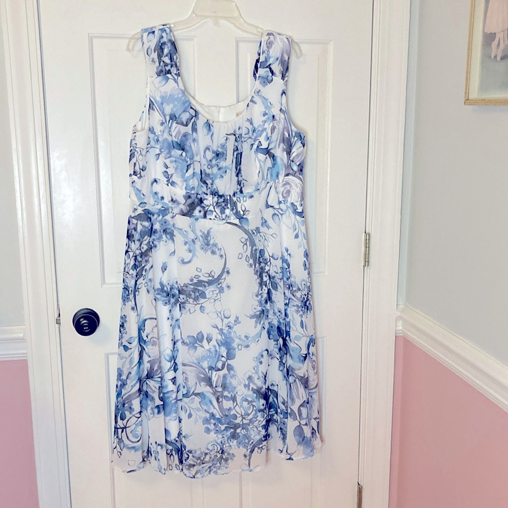 Dress Barn Blue and White Floral Sleeveless Dress